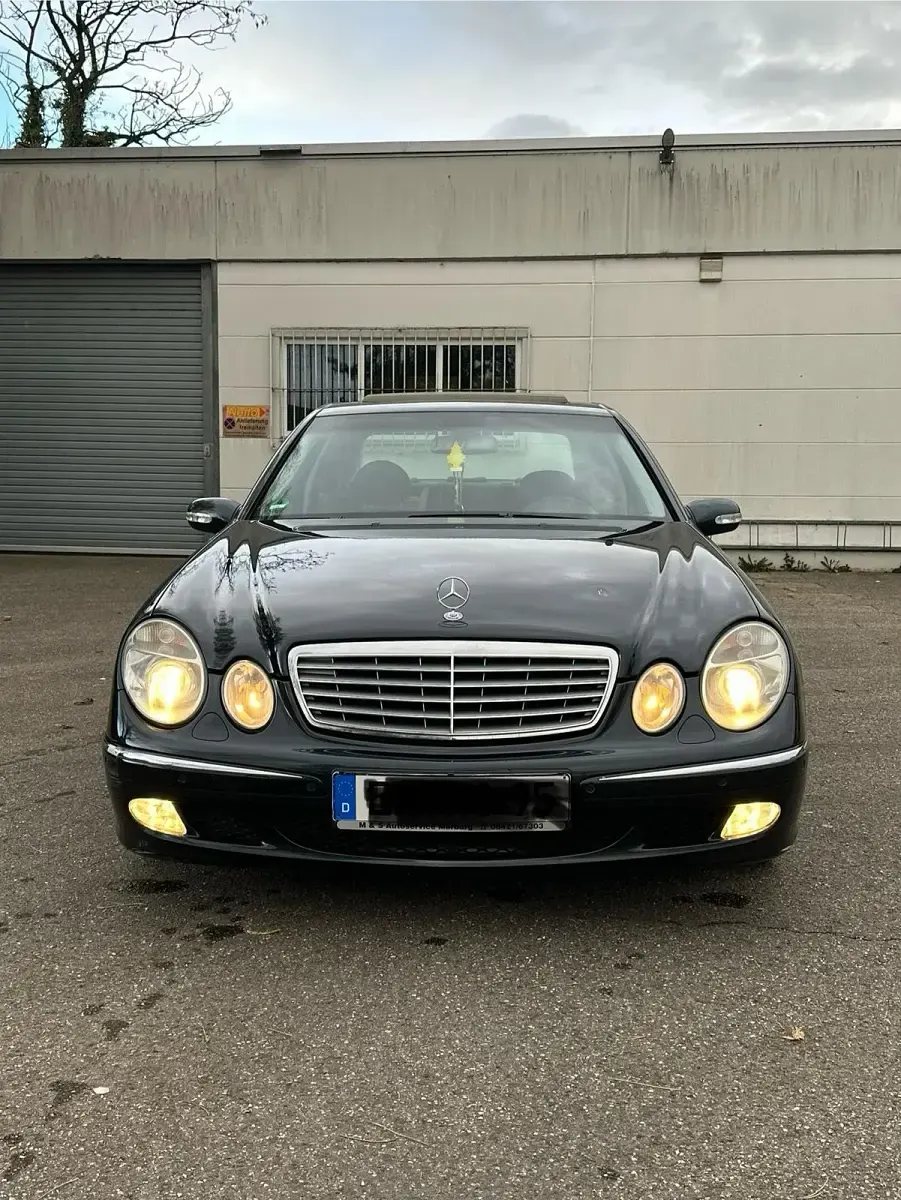 Gebraucht Mercedes E500 306 PS (225 kW) 2002 Schwarz Limousine