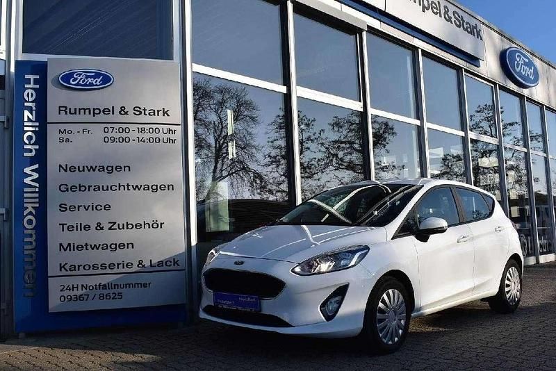 Gebraucht Ford Fiesta Cool & Connect 71 PS (52 kW) 2019 Frostweiß Kleinwagen