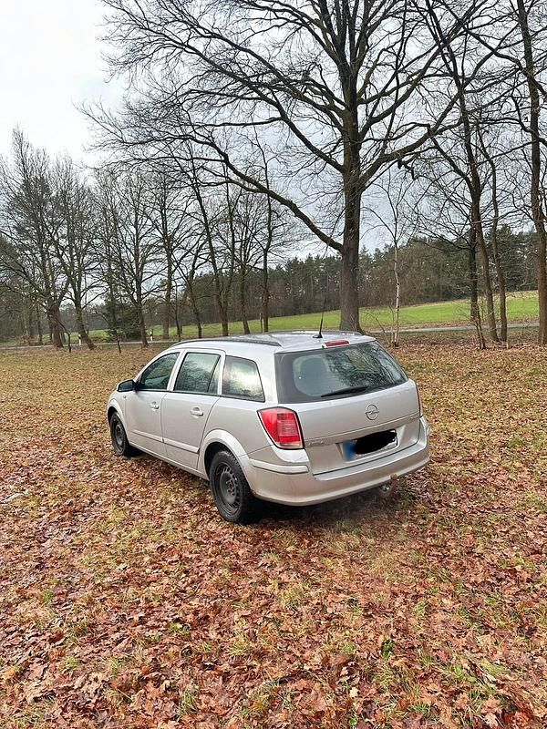 Gebraucht Opel Astra 104 PS (76 kW) 2006 Silber Kombi