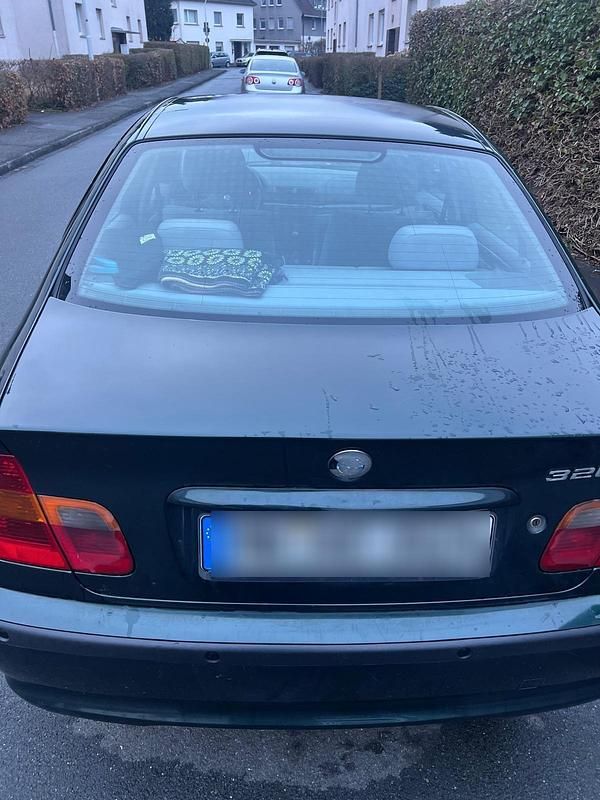 Gebraucht BMW 320 150 PS (110 kW) 2003 Grün Limousine