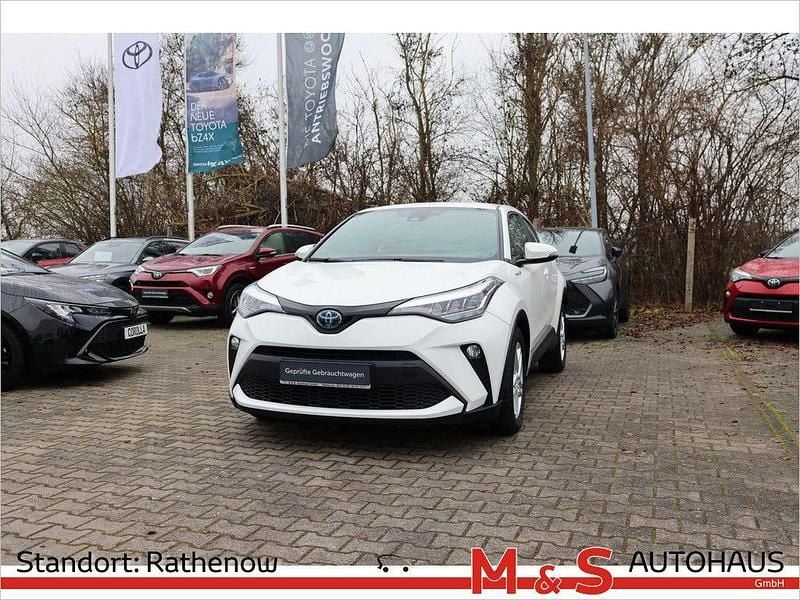 Gebraucht Toyota C-HR 122 PS (89 kW) 2021 Schneeweiß SUV