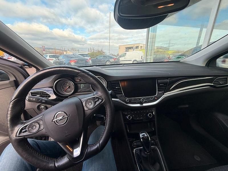 Gebraucht Opel Astra Innovation 136 PS (100 kW) 2018 Schwarz Kombi