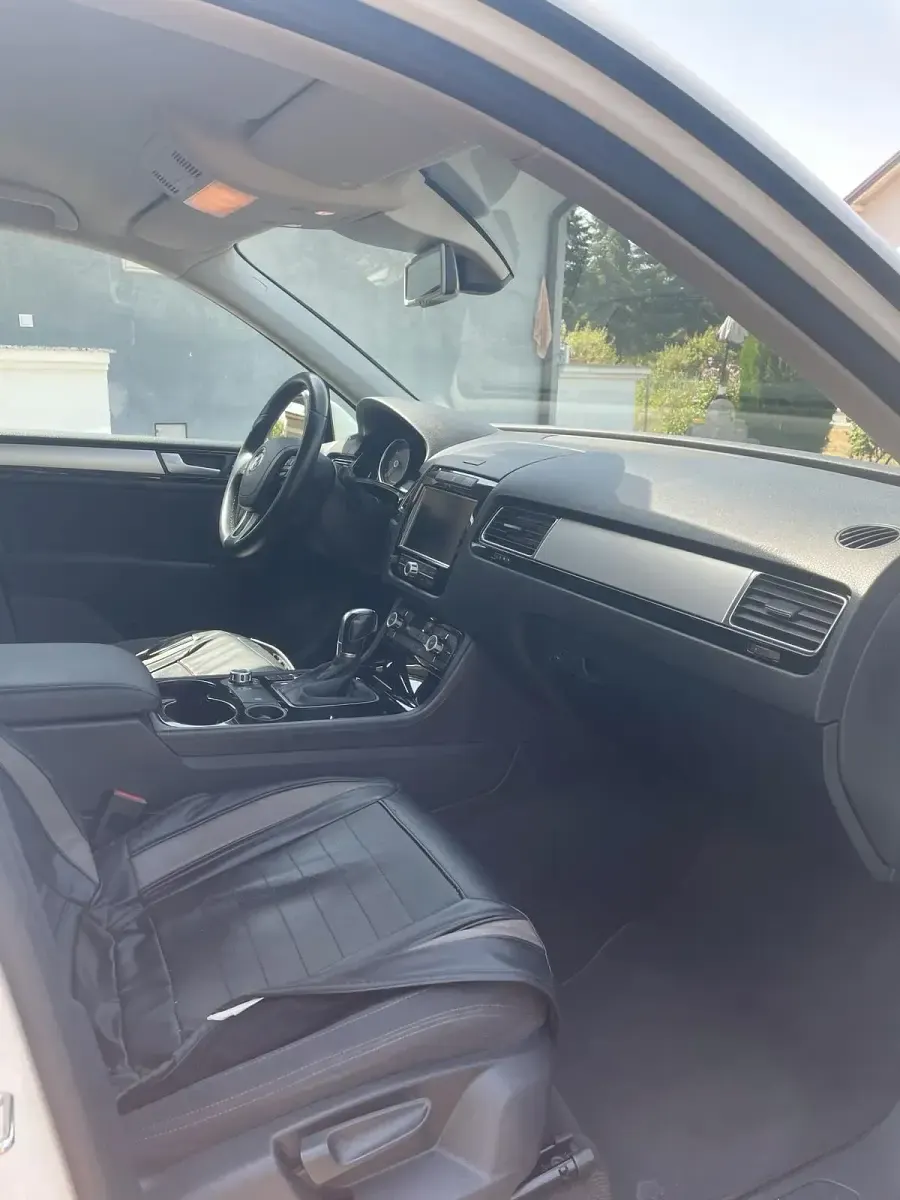 Gebraucht VW Touareg 208 PS (152 kW) 2014 Weiß SUV