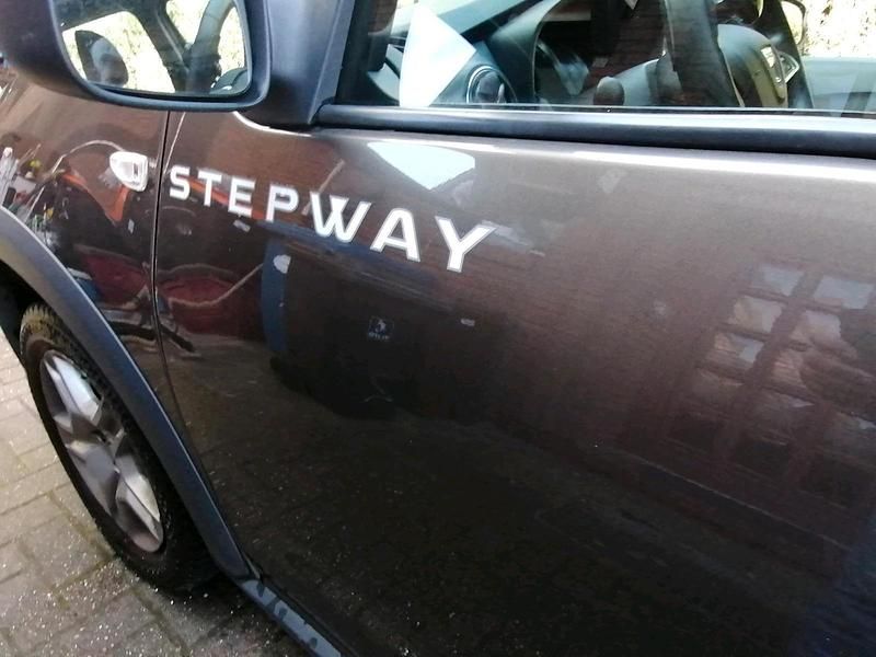 Gebraucht Dacia Logan MCV Stepway 90 PS (66 kW) 2018 Braun Kombi