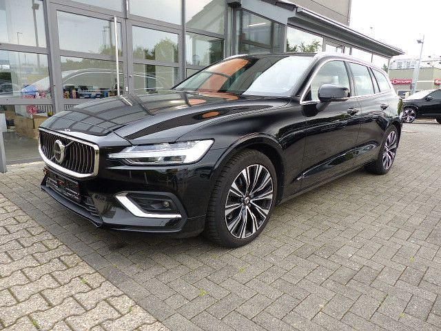 Gebraucht Volvo V60 Plus 197 PS (144 kW) 2022 Black stone Kombi