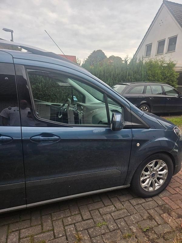 Second-hand Ford Transit 101 CP (74 kW) 2020 Albastru Break