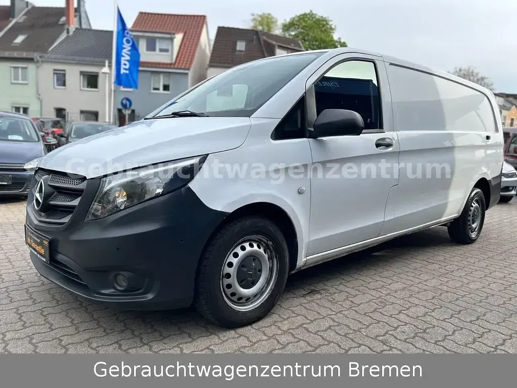 Gebraucht Mercedes Vito 163 PS (119 kW) 2017 Weiß Van