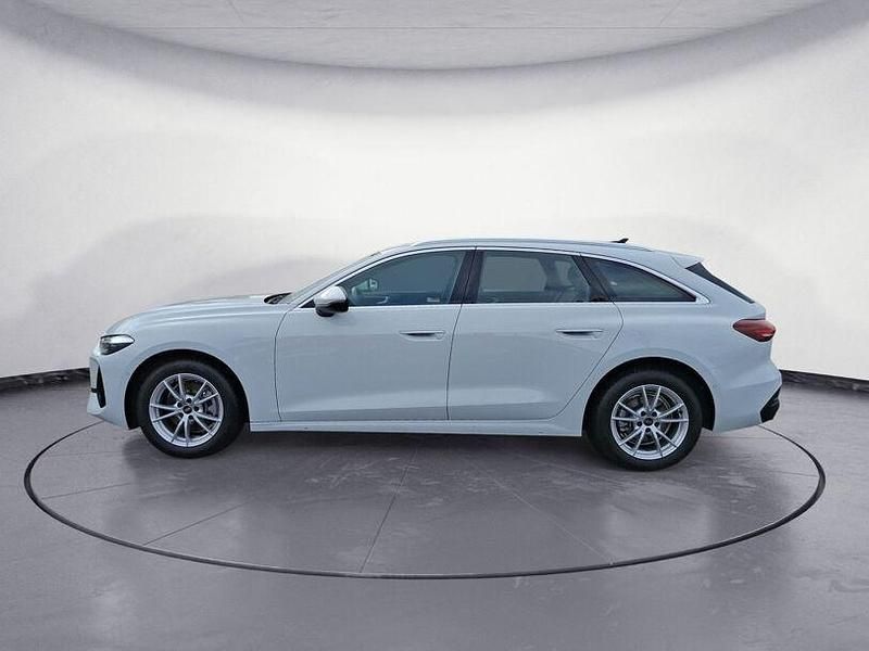 Gebraucht Audi A5 Ambiente 150 PS (110 kW) 2025 Gletscherweiß metallic Kombi