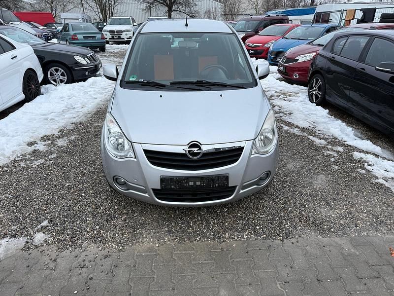 Gebraucht Opel Agila 75 PS (55 kW) 2009 Grau Kleinwagen