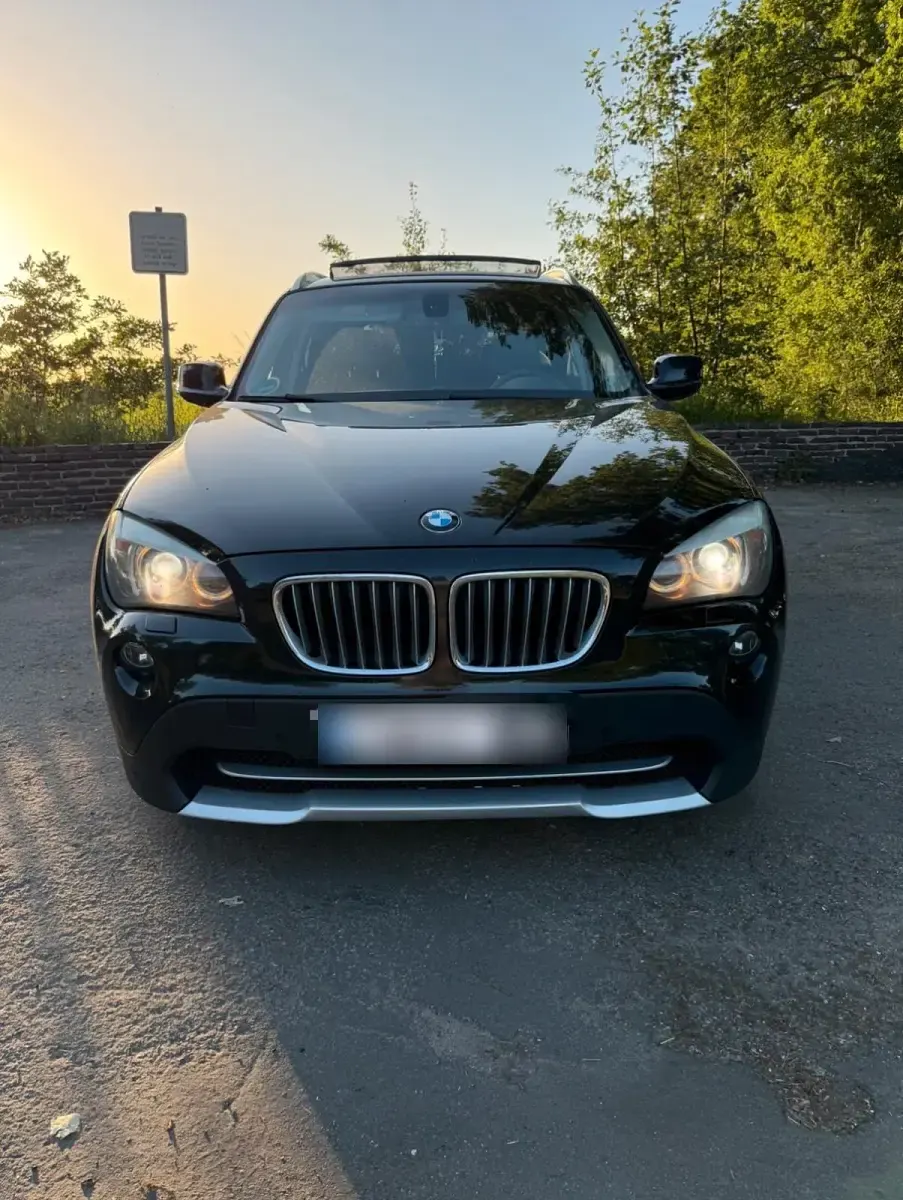 Gebraucht BMW X1 210 PS (154 kW) 2011 Schwarz SUV