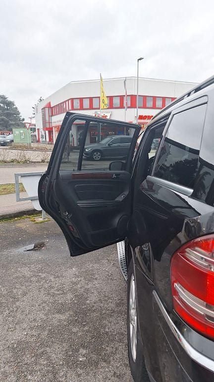 Gebraucht Mercedes GL420 306 PS (225 kW) 2009 Schwarz SUV