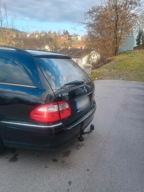 Gebraucht Mercedes E320 224 PS (164 kW) 2003 Schwarz Kombi