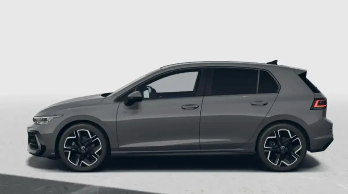 Neu VW Golf VIII R-line 150 PS (110 kW) 2026 Moonstone grey/black roof Limousine