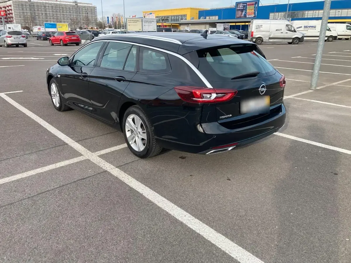 Gebraucht Opel Insignia 147 PS (108 kW) 2022 Schwarz Kombi