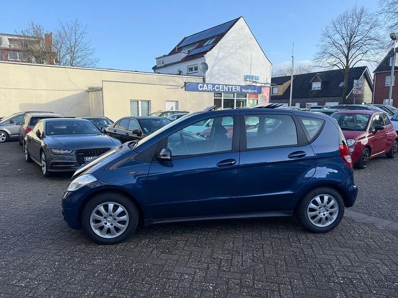 Gebraucht Mercedes A160 95 PS (69 kW) 2009 Blau Limousine