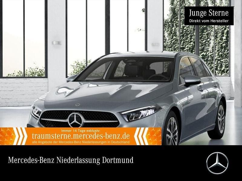 Silber Gebraucht 2024 Mercedes A180 Advanced Limousine | 27.690 € (Guter Preis) - Bild 1/3