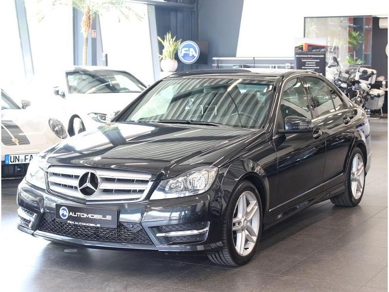 Schwarz Gebraucht 2012 Mercedes C200 Avantgarde Limousine | 12.590 € (Fairer Preis) - Bild 1/4