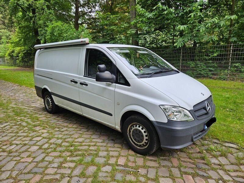 Weiß Gebraucht 2014 Mercedes Vito Van / Kleinbus | 14.000 € (Guter Preis) - Bild 1/4