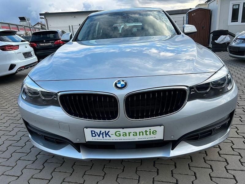 Gebraucht BMW 320 Advantage 184 PS (135 kW) 2020 Silber Limousine