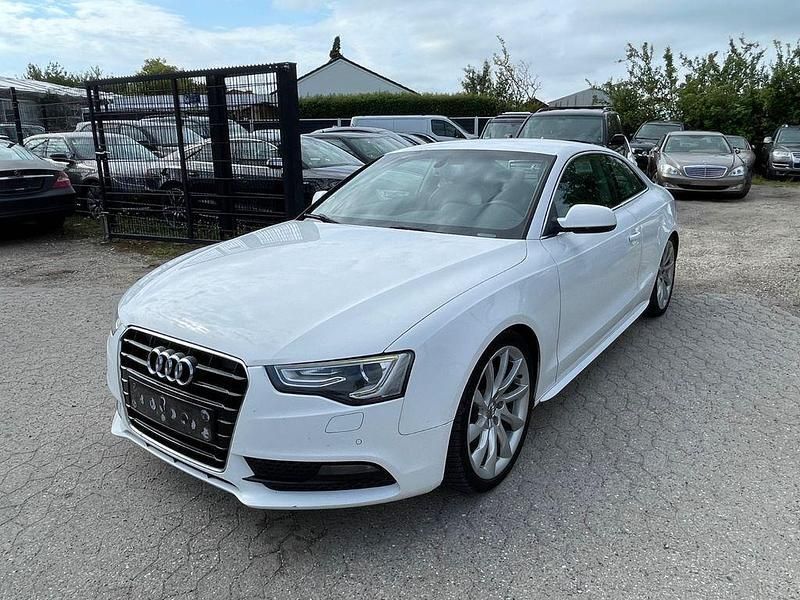 Weiß Gebraucht 2011 Audi A5 Sport Coupé | 6.400 € (Fairer Preis) - Bild 1/4