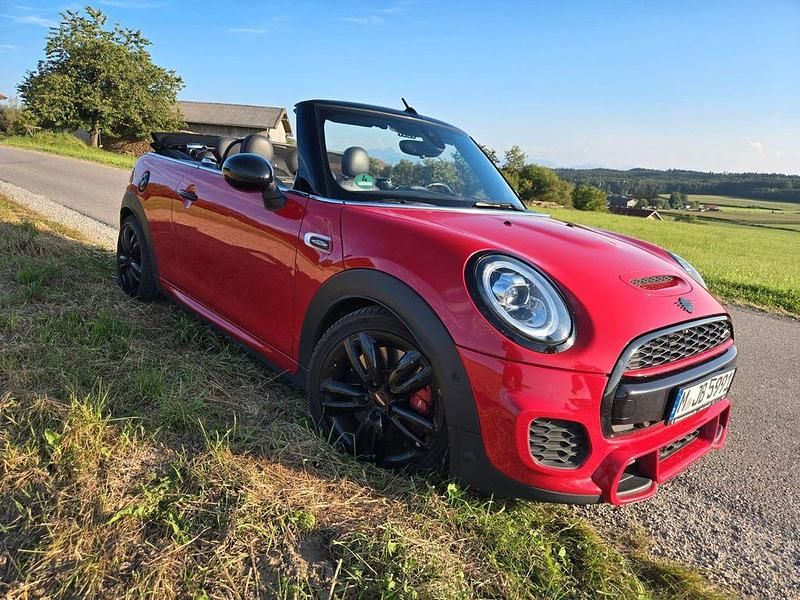 Rot Gebraucht 2019 Mini John Cooper Works Cabriolet Cabrio | 26.800 € (Etwas zu teuer) - Bild 1/4