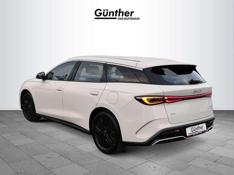 Neu BYD Seal Boost 184 PS (135 kW) 2026 Sandstone Kombi