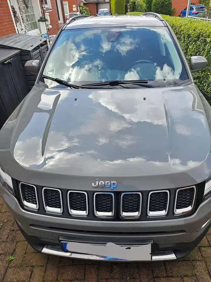 Gebraucht Jeep Compass Limited 170 PS (125 kW) 2019 Grau SUV