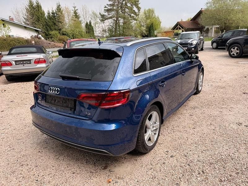 Gebraucht Audi A3 S-Line 150 PS (110 kW) 2014 Blau Limousine