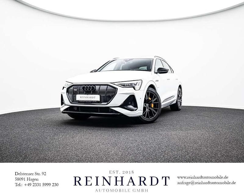 Gletscherweiß metallic Gebraucht 2022 Audi e-tron Sportback Black Edition SUV | 41.950 € (Guter Preis) - Bild 1/3