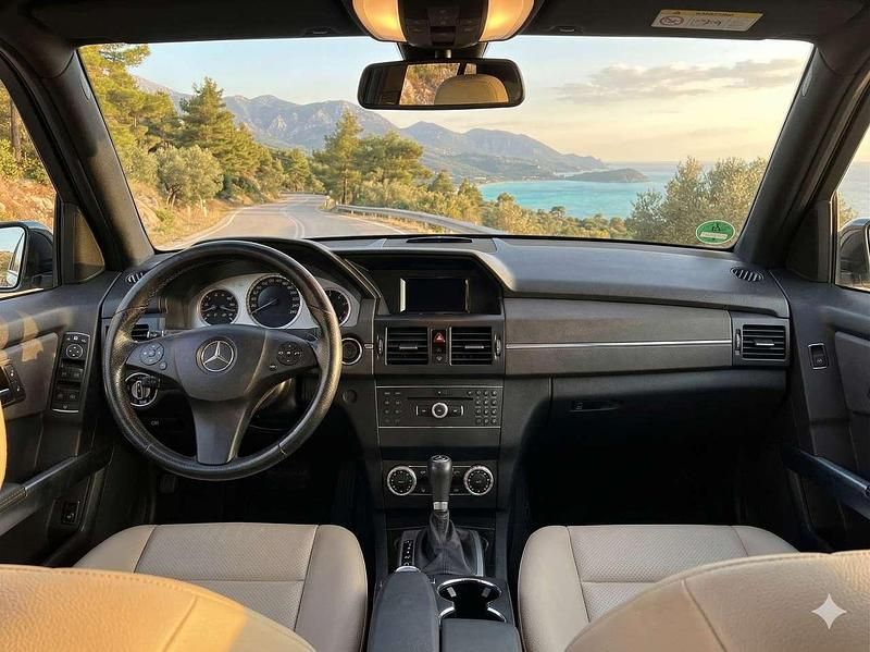 Gebraucht Mercedes GLK220 170 PS (125 kW) 2010 Schwarz SUV