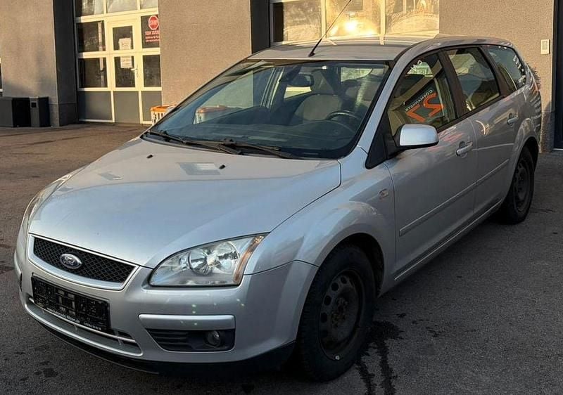 Silber Gebraucht 2007 Ford Focus Style Limousine | 1.290 € (Guter Preis) - Bild 1/4