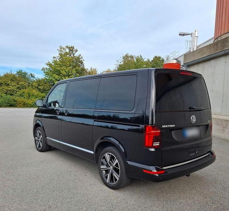 Gebraucht VW Multivan 204 PS (150 kW) 2021 Schwarz Van