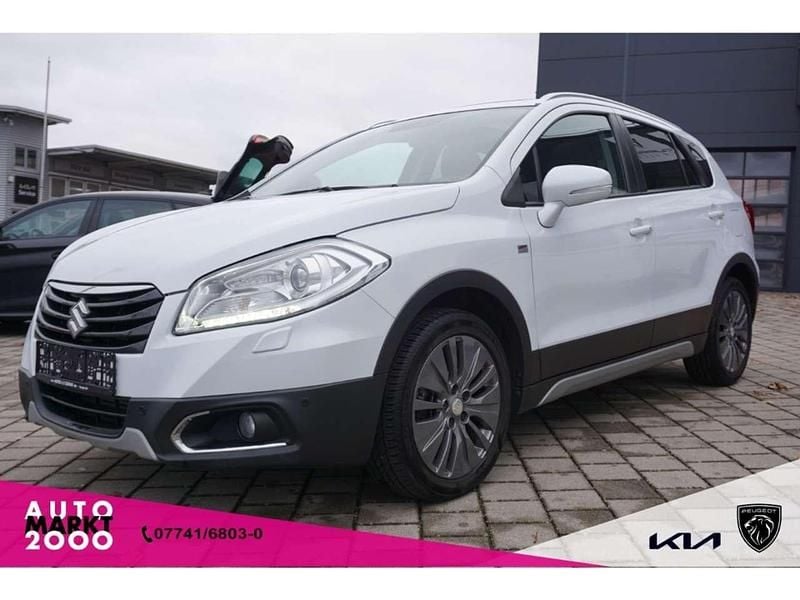 Weiß Gebraucht 2014 Suzuki SX4 Comfort+ Limousine | 11.980 € (Teuer) - Bild 1/4