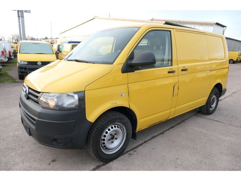 Gebraucht VW T5 84 PS (61 kW) 2013 Ginstergelb r1032 Van