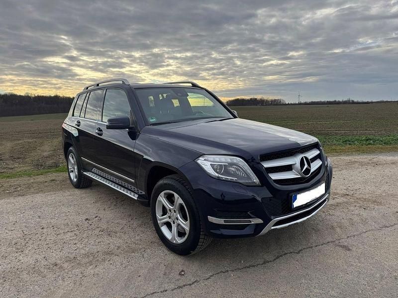 Gebraucht Mercedes GLK250 211 PS (155 kW) 2013 Blau SUV