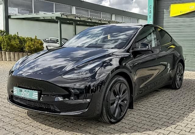 Schwarz Gebraucht 2024 Tesla Model Y Long Range AWD SUV | 38.990 € (Fairer Preis) - Bild 1/4