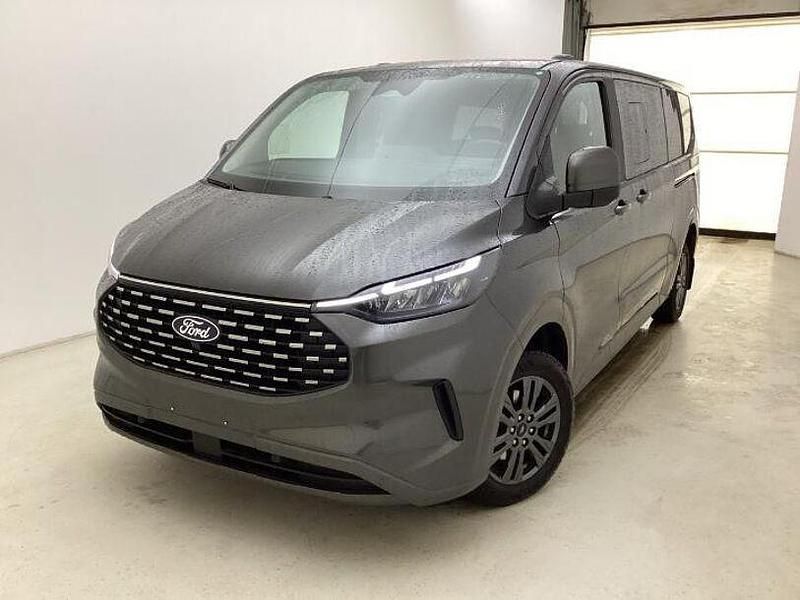 Gebraucht Ford Tourneo Custom Titanium 136 PS (100 kW) 2025 Magneticgrau Van