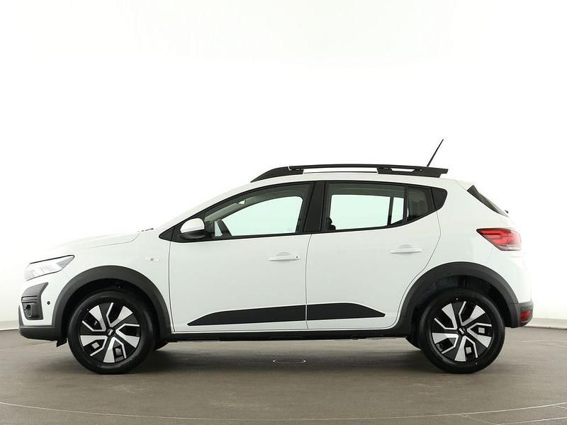 Gebraucht Dacia Sandero Expression 101 PS (74 kW) 2024 Weiß Limousine