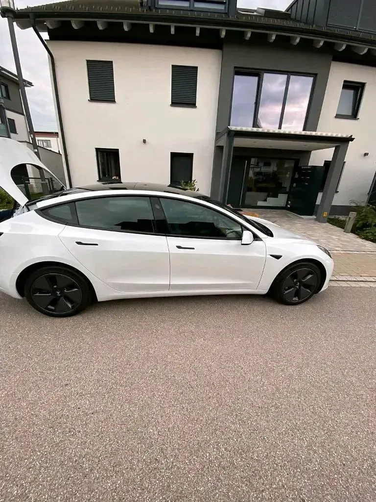 Gebraucht Tesla Model 3 208 kW (283 PS) 2023 Limousine