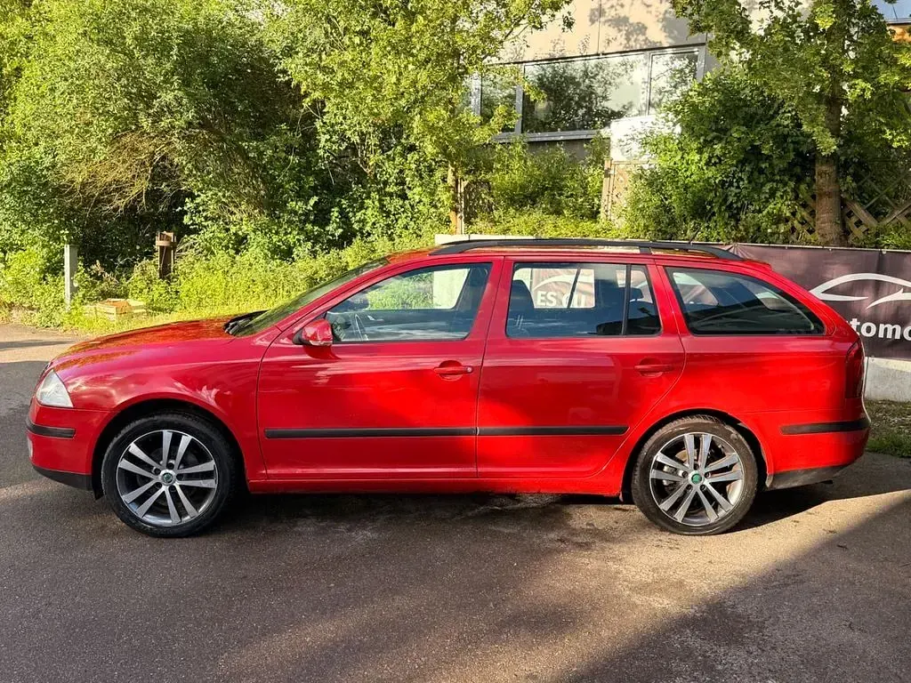 Gebraucht Skoda Octavia Team Edition 116 PS (85 kW) 2008 Rot Kombi