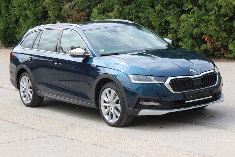 Lavablau metallic Gebraucht 2021 Skoda Octavia Scout 4x4 Kombi | 19.000 € (Fairer Preis) - Bild 1/2