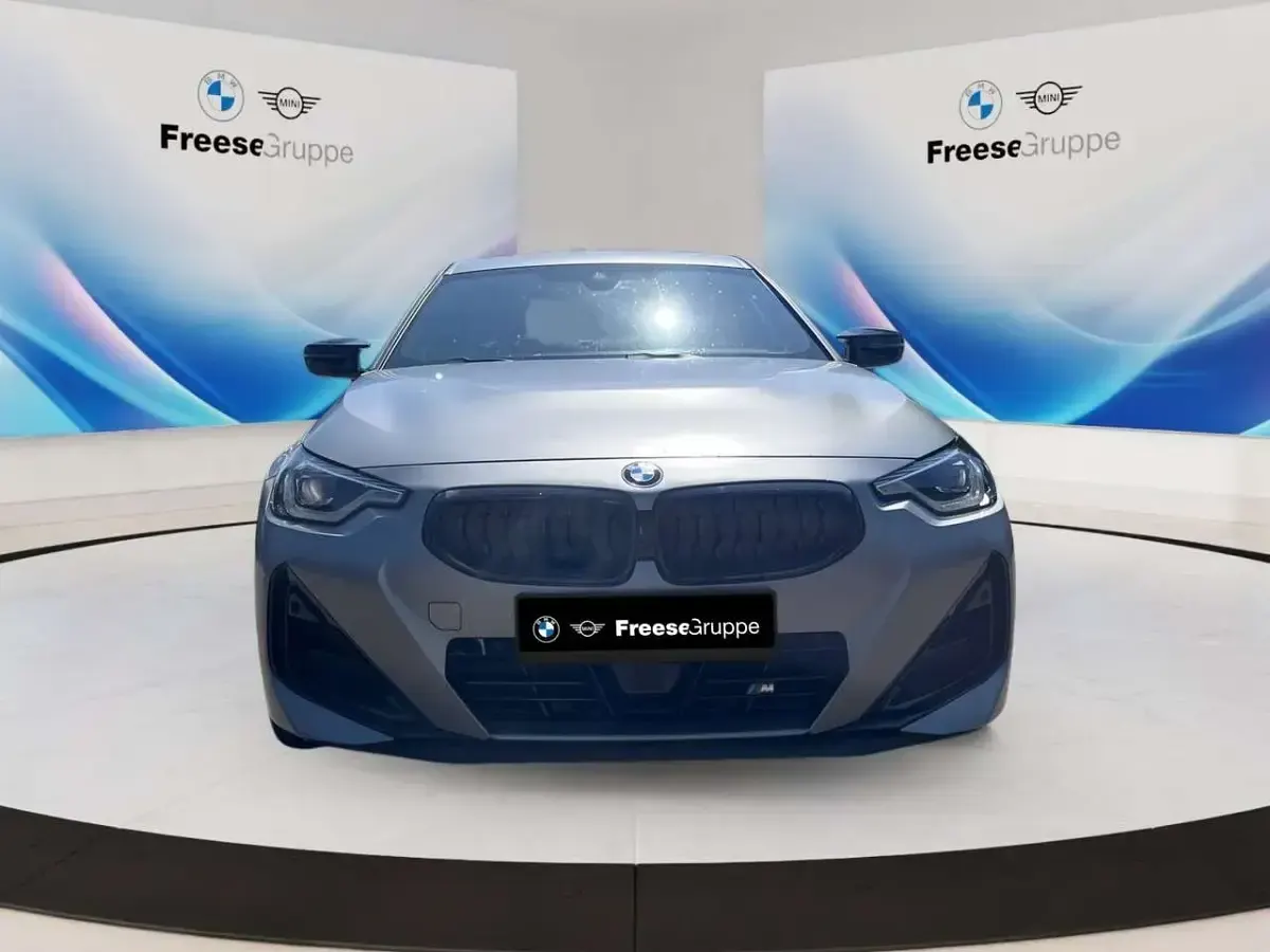 Gebraucht BMW M240i M Sport 374 PS (275 kW) 2025 Silber Coupé