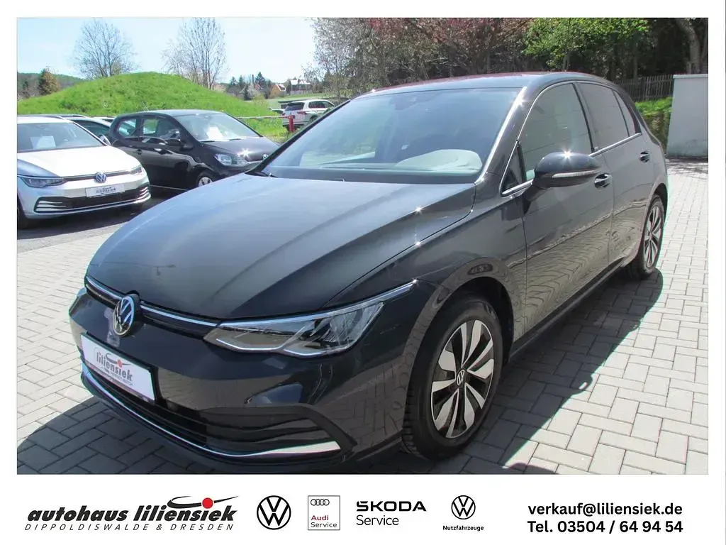 Gebraucht VW Golf VIII Move 131 PS (96 kW) 2024 Grau Limousine