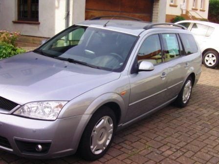 Gebraucht Ford Mondeo Ghia 178 PS (130 kW) 2003 Silber metallic Kombi