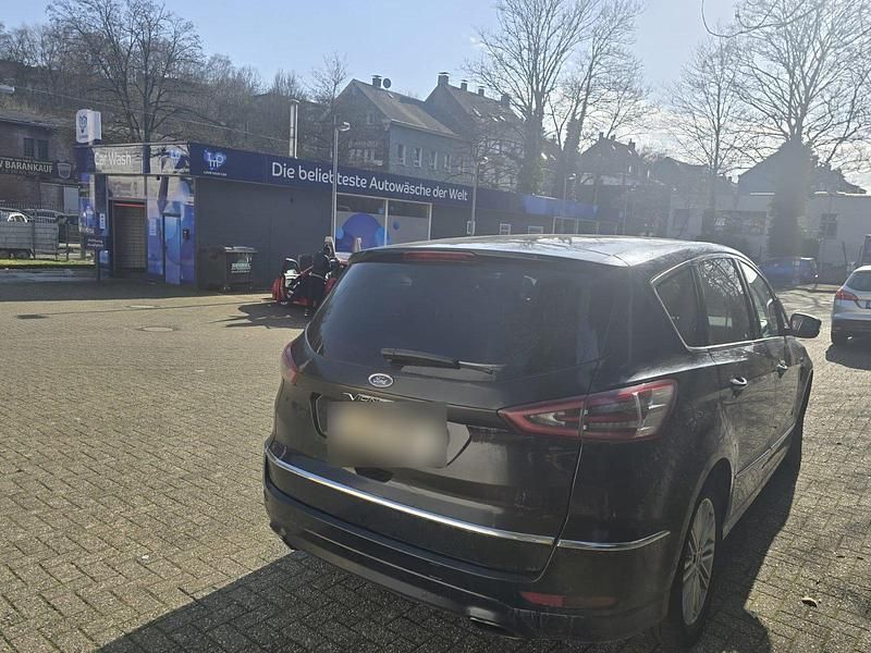 Gebraucht Ford S-MAX Vignale 150 PS (110 kW) 2019 Schwarz Van / Kleinbus