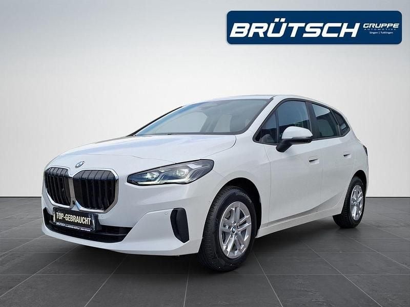 Alpinweiss iii Gebraucht 2024 BMW 218 Active Tourer Luxury Line Van / Kleinbus | 28.480 € (Fairer Preis) - Bild 1/4