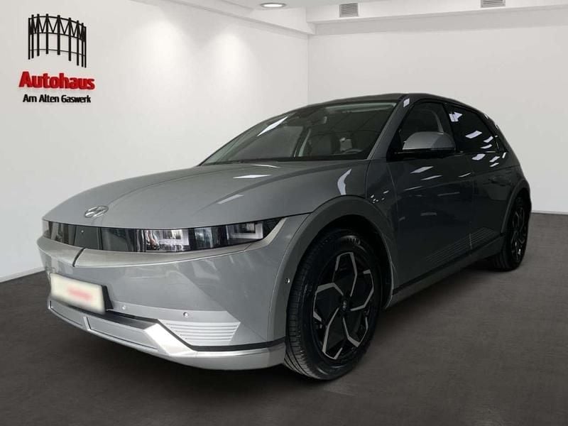 Galactic grey / met Gebraucht 2023 Hyundai Ioniq 6 Techniq Limousine | 33.885 € (Superpreis) - Bild 1/4