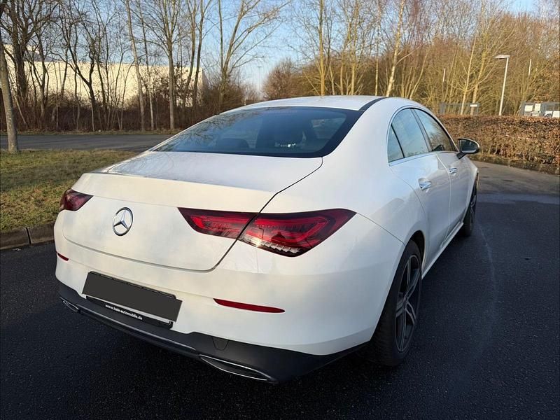 Gebraucht Mercedes CLA220 190 PS (139 kW) 2020 Weiß Limousine