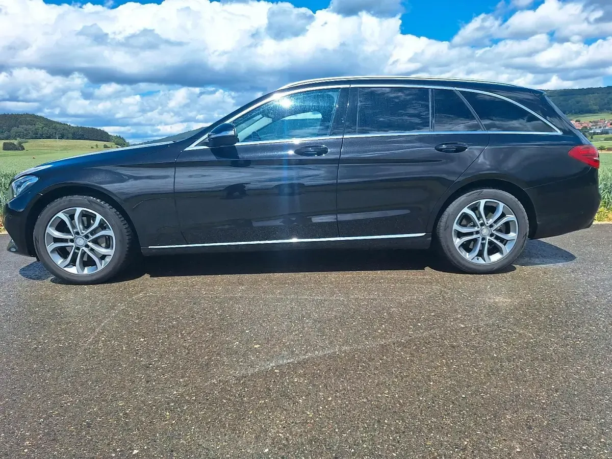 Gebraucht Mercedes C250 Avantgarde 204 PS (150 kW) 2014 Schwarz Kombi