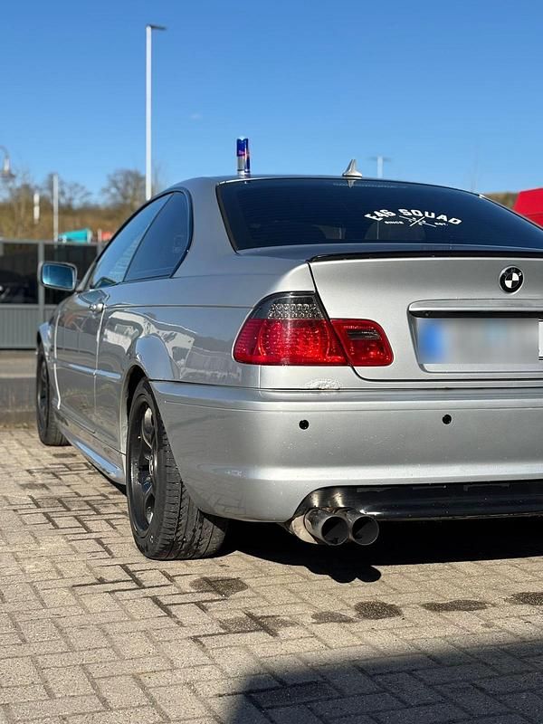 Gebraucht BMW 320 170 PS (125 kW) 2001 Silber Coupé